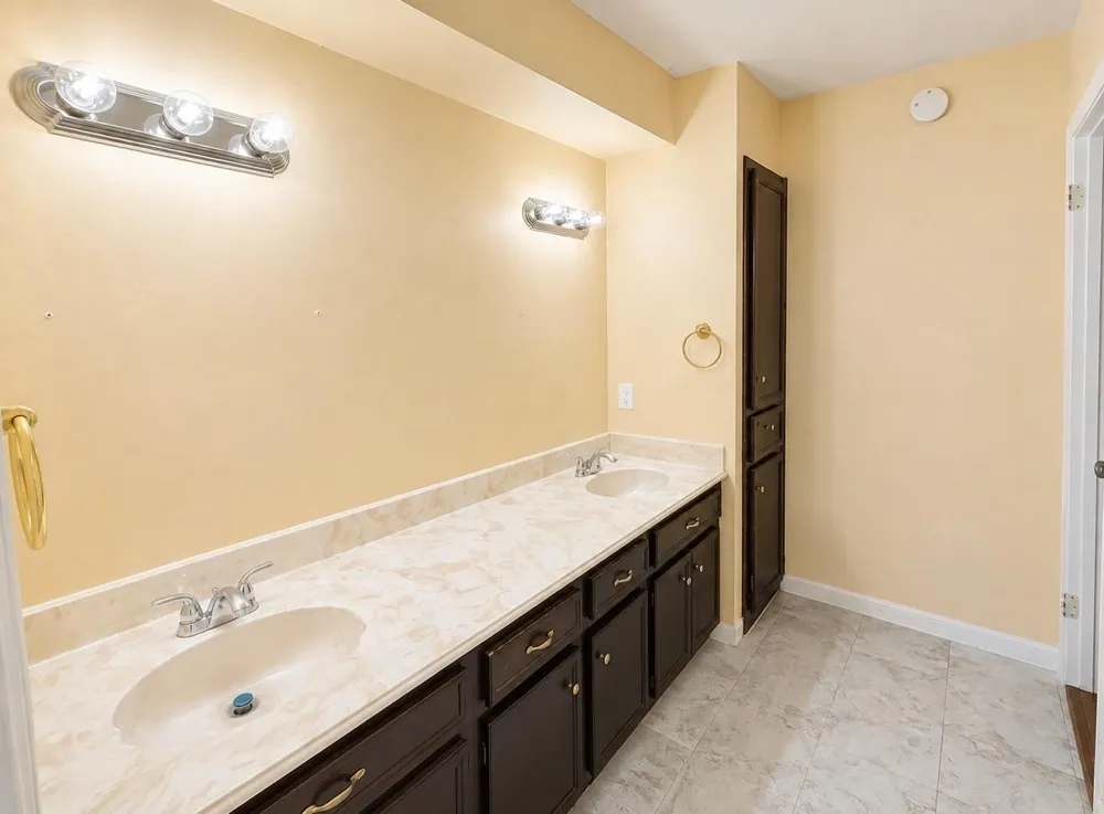 430 Shady Glade Drive Houston, TX 77090