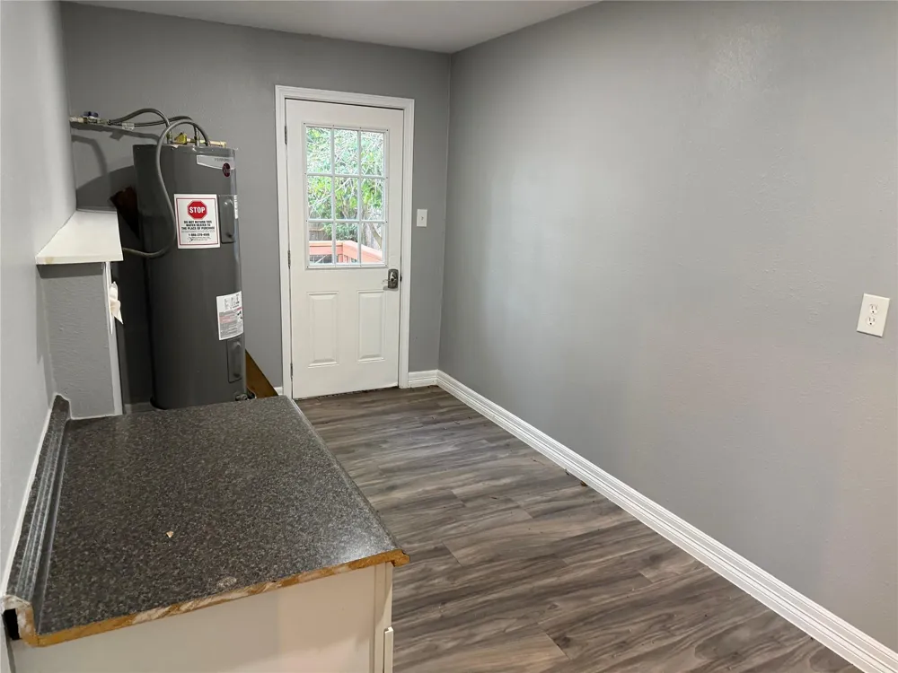 4308 6th Street Bacliff, TX 77518