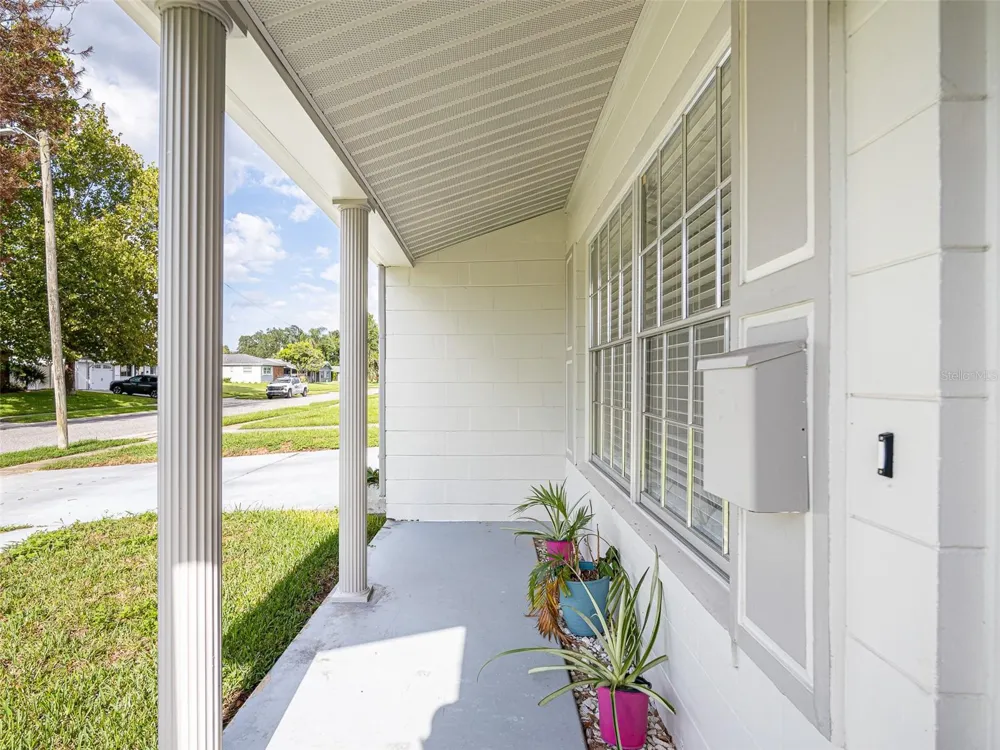620 BURKE STREET Altamonte Springs, FL 32701