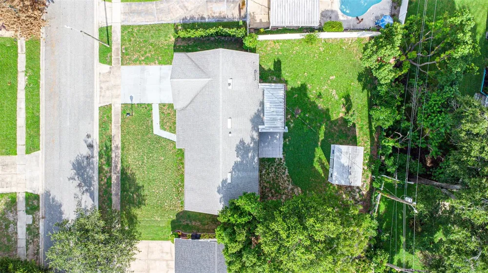 620 BURKE STREET Altamonte Springs, FL 32701