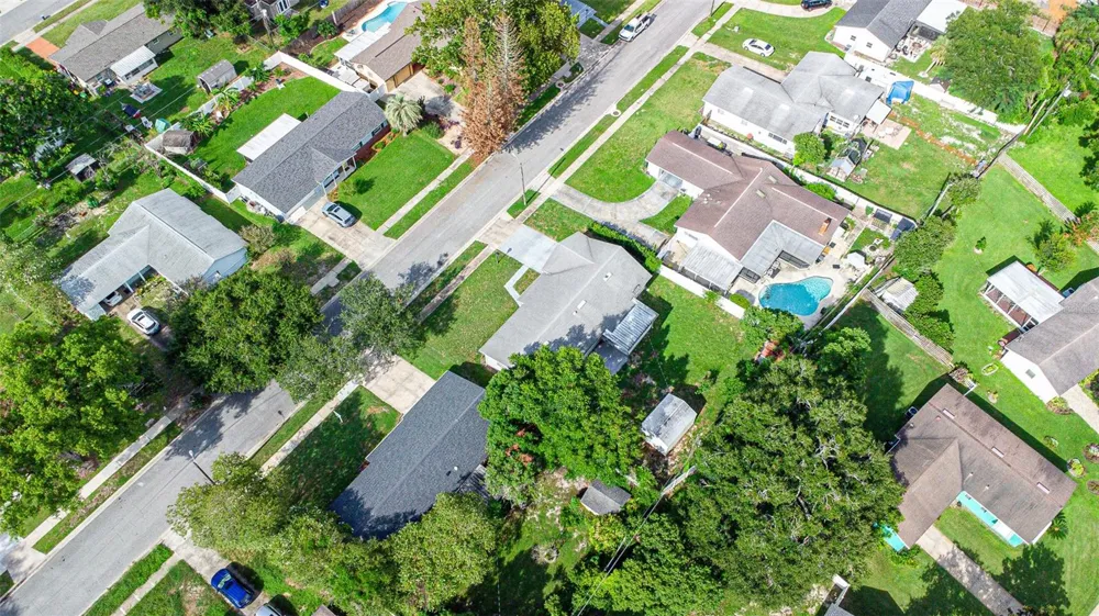 620 BURKE STREET Altamonte Springs, FL 32701