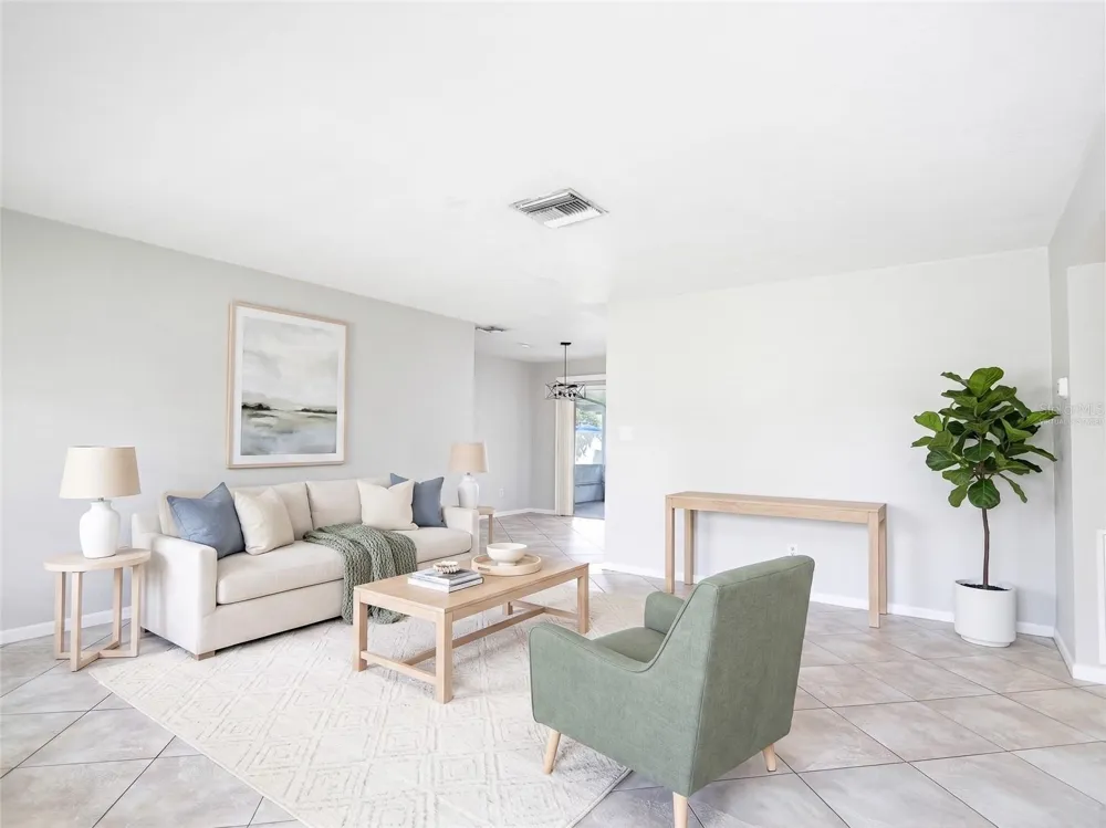 620 BURKE STREET Altamonte Springs, FL 32701