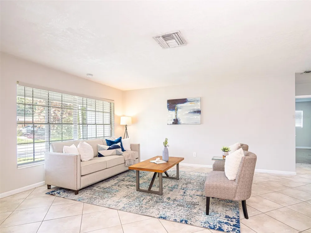 620 BURKE STREET Altamonte Springs, FL 32701