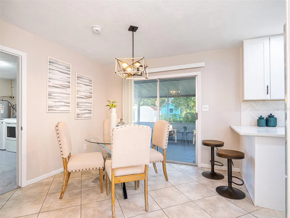 620 BURKE STREET Altamonte Springs, FL 32701