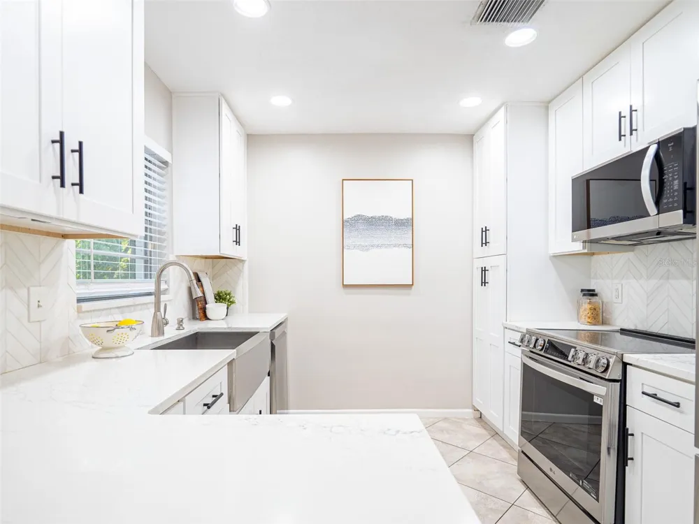 620 BURKE STREET Altamonte Springs, FL 32701