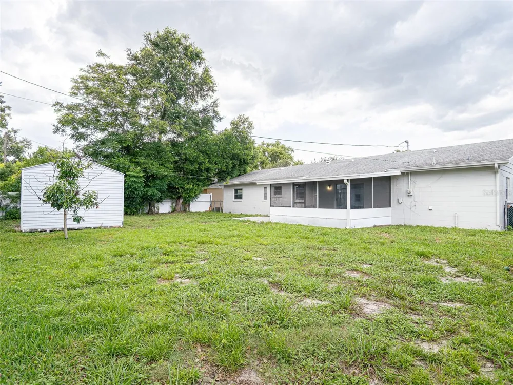 620 BURKE STREET Altamonte Springs, FL 32701