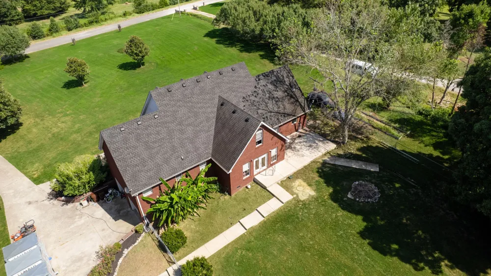 2371 Beasley Ln Columbia, TN 38401
