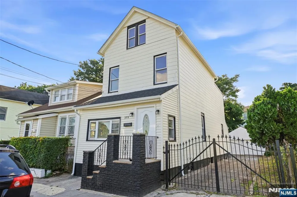 359-361 18th Street Newark, NJ 07103