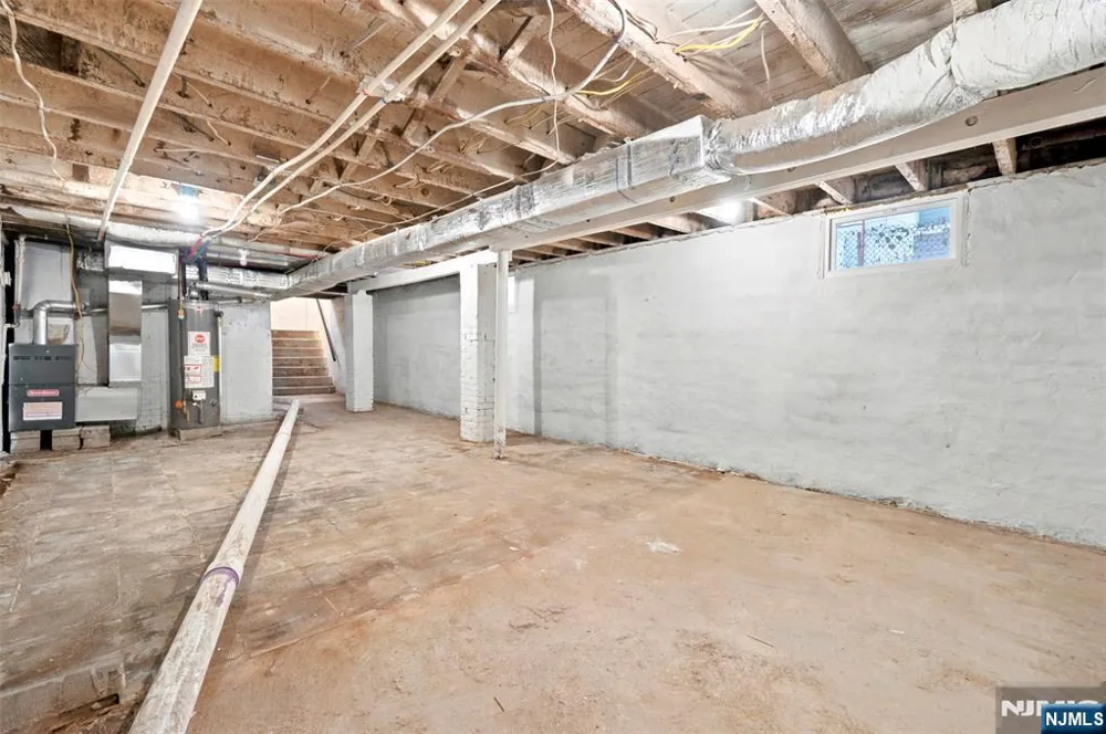 359-361 18th Street Newark, NJ 07103
