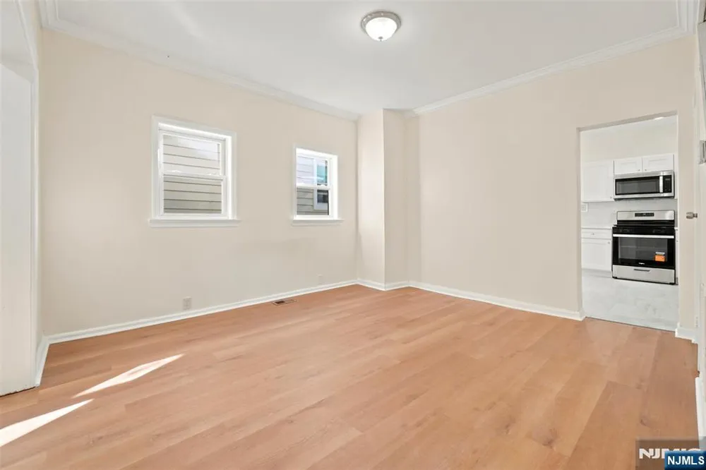 359-361 18th Street Newark, NJ 07103