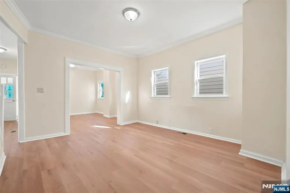 359-361 18th Street Newark, NJ 07103