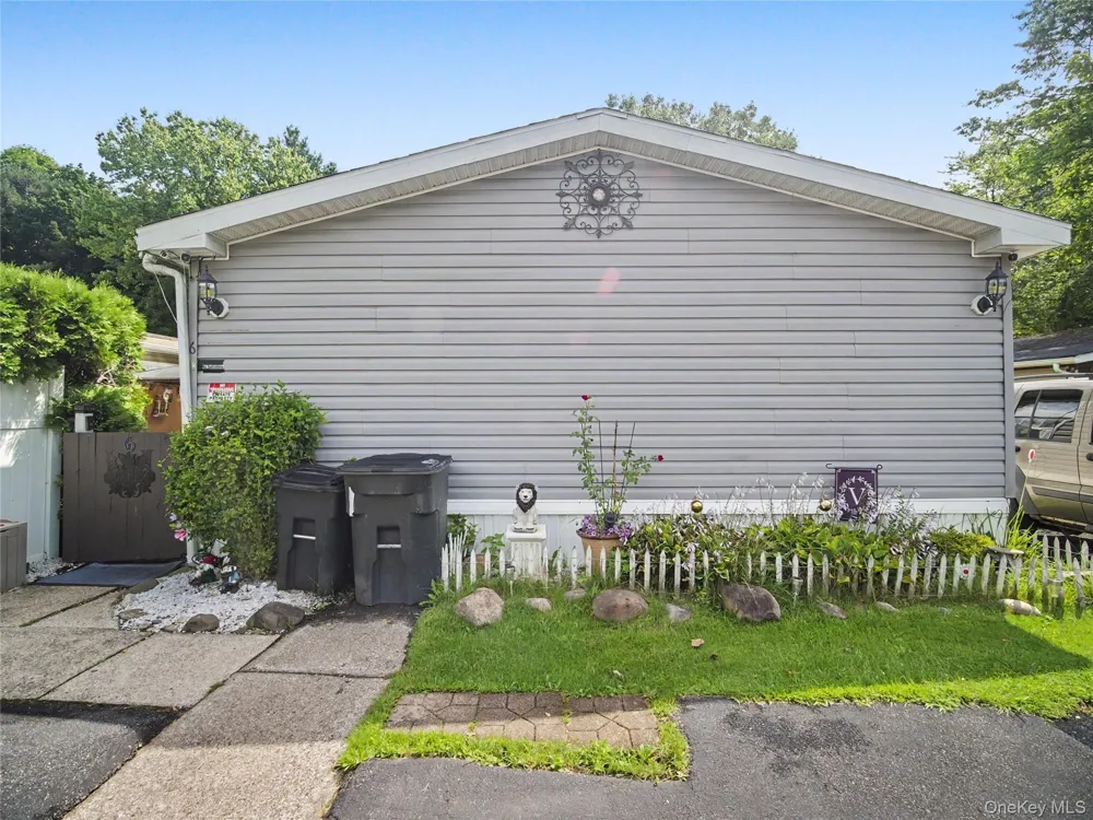 6 Hopf Nanuet, NY 10954