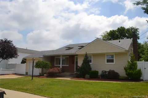 16 Frank Avenue #Studio