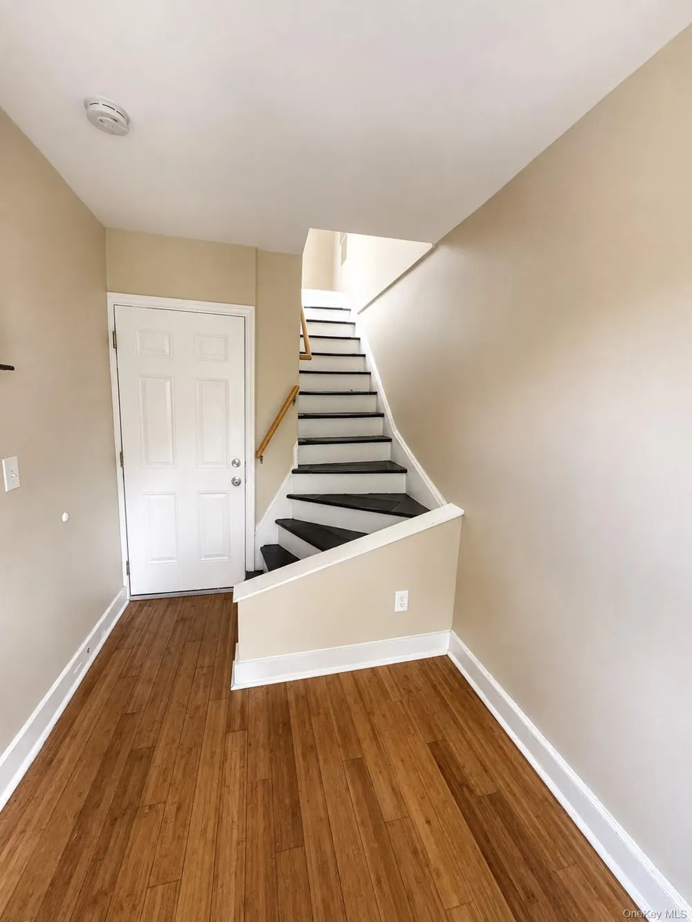 9 S Clinton Street #3 Poughkeepsie, NY 12601