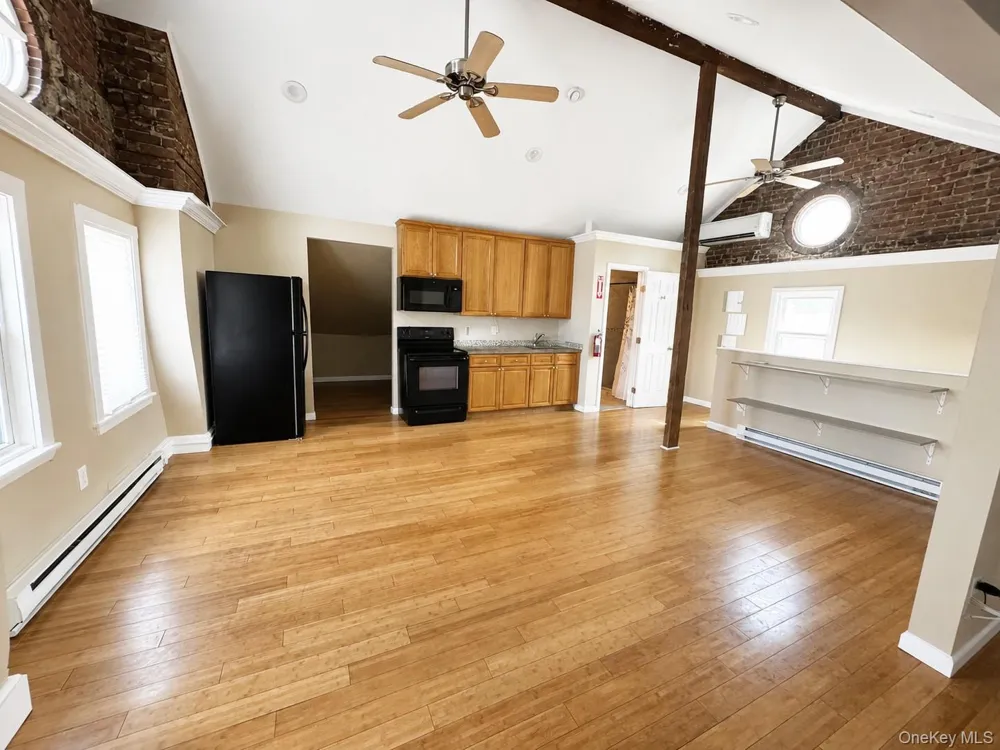 9 S Clinton Street #3 Poughkeepsie, NY 12601
