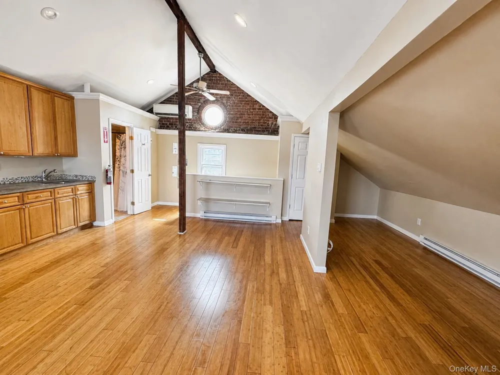 9 S Clinton Street #3 Poughkeepsie, NY 12601