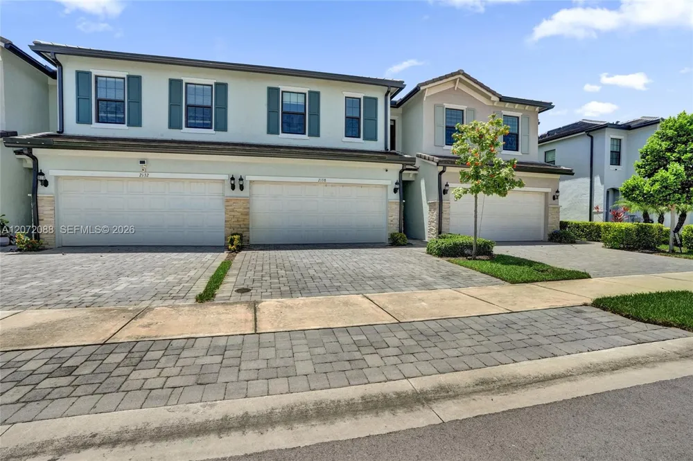 2138 S Appleton Cir S Oakland Park, FL 33309