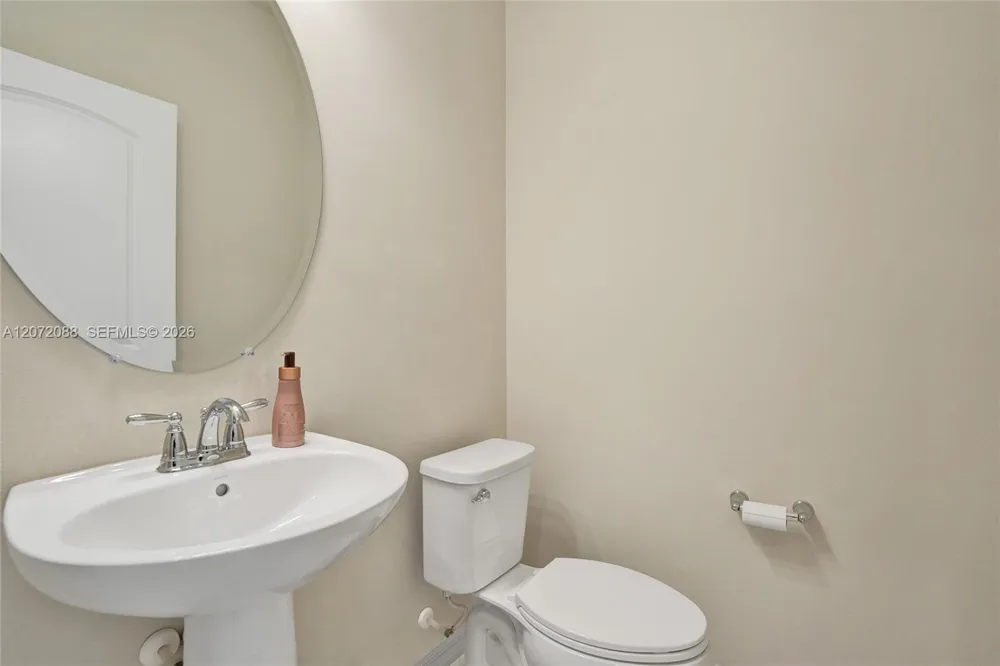 2138 S Appleton Cir S Oakland Park, FL 33309