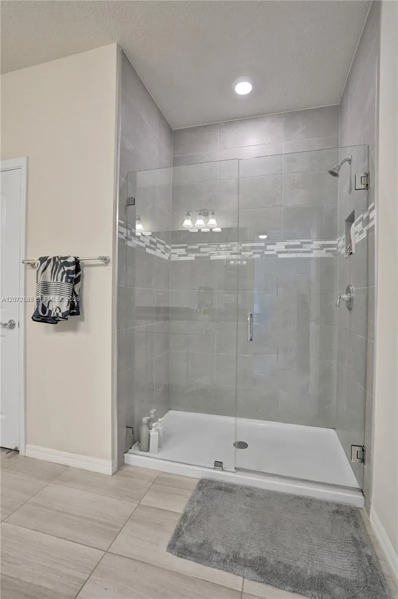 2138 S Appleton Cir S Oakland Park, FL 33309