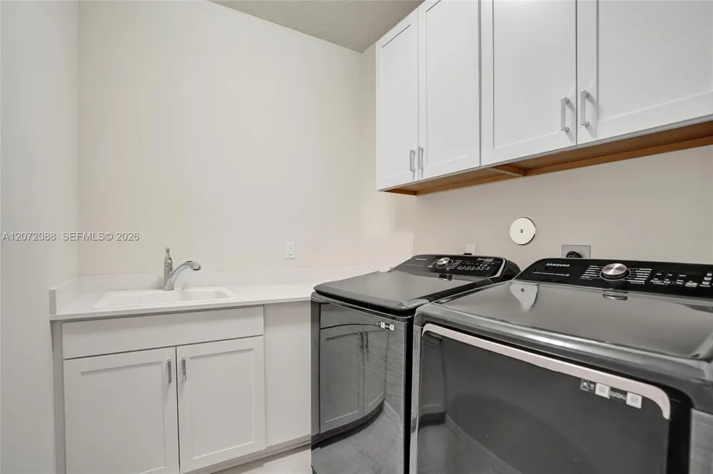 2138 S Appleton Cir S Oakland Park, FL 33309