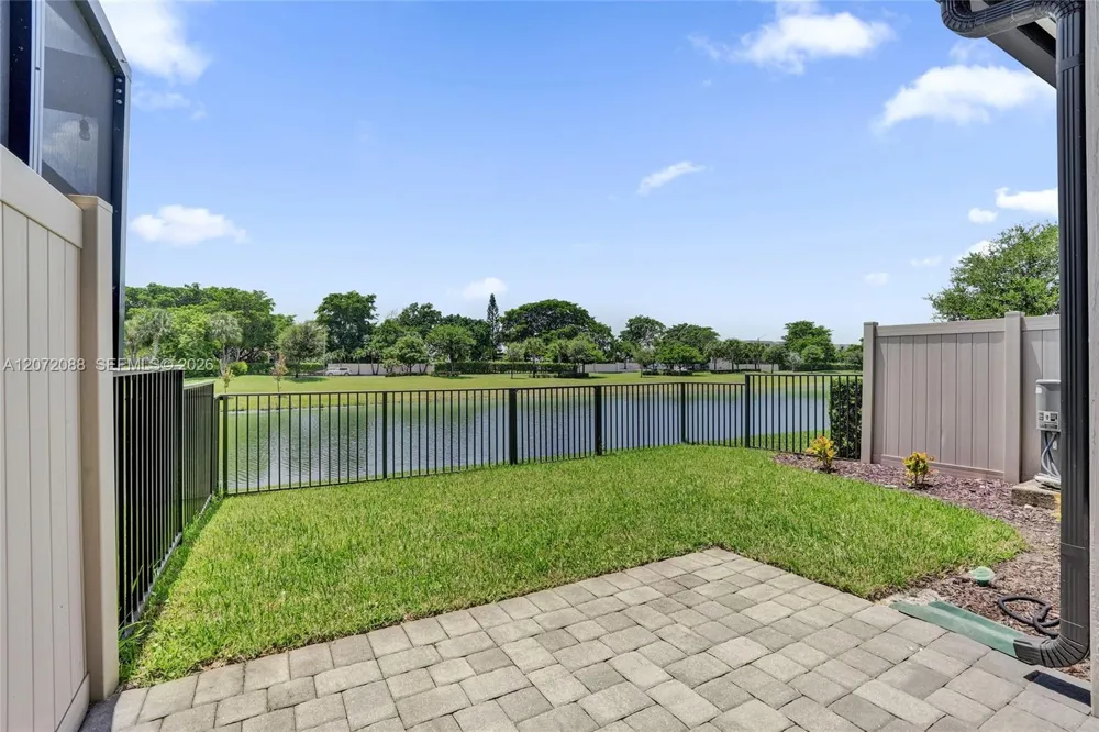 2138 S Appleton Cir S Oakland Park, FL 33309