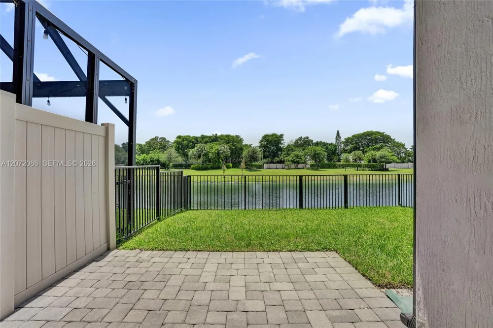 2138 S Appleton Cir S Oakland Park, FL 33309