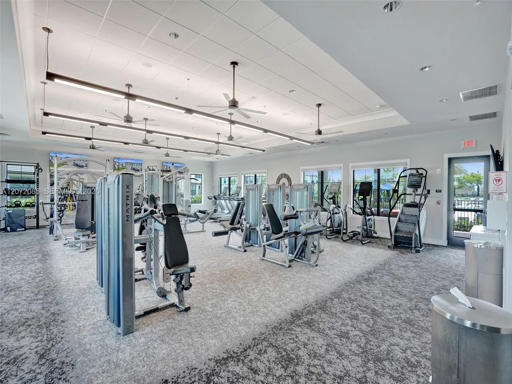 2138 S Appleton Cir S Oakland Park, FL 33309