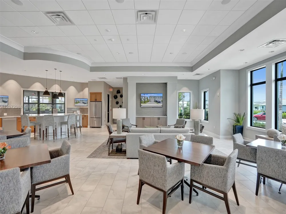 2138 S Appleton Cir S Oakland Park, FL 33309