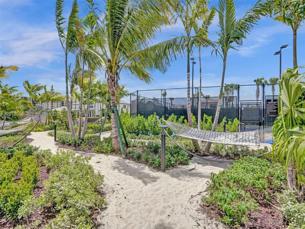 2138 S Appleton Cir S Oakland Park, FL 33309