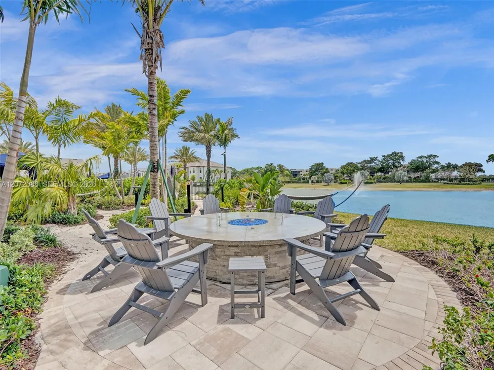 2138 S Appleton Cir S Oakland Park, FL 33309