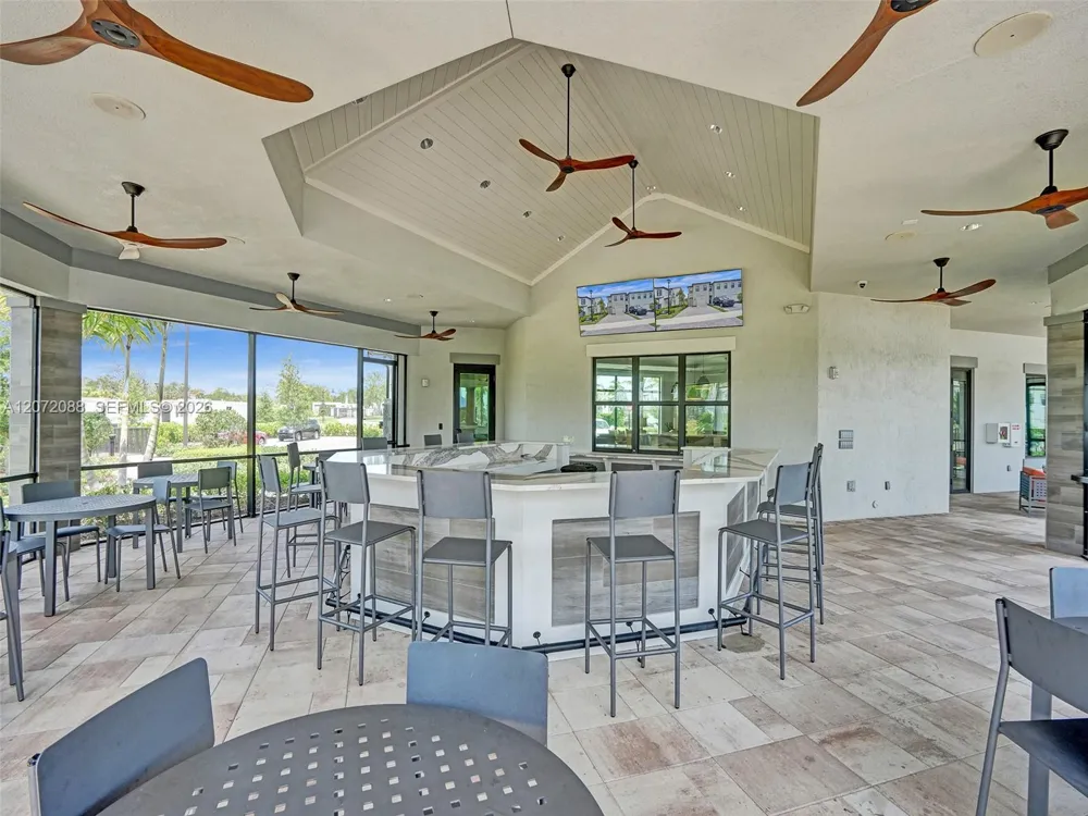 2138 S Appleton Cir S Oakland Park, FL 33309