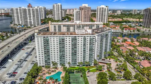 19380 Collins Ave #308