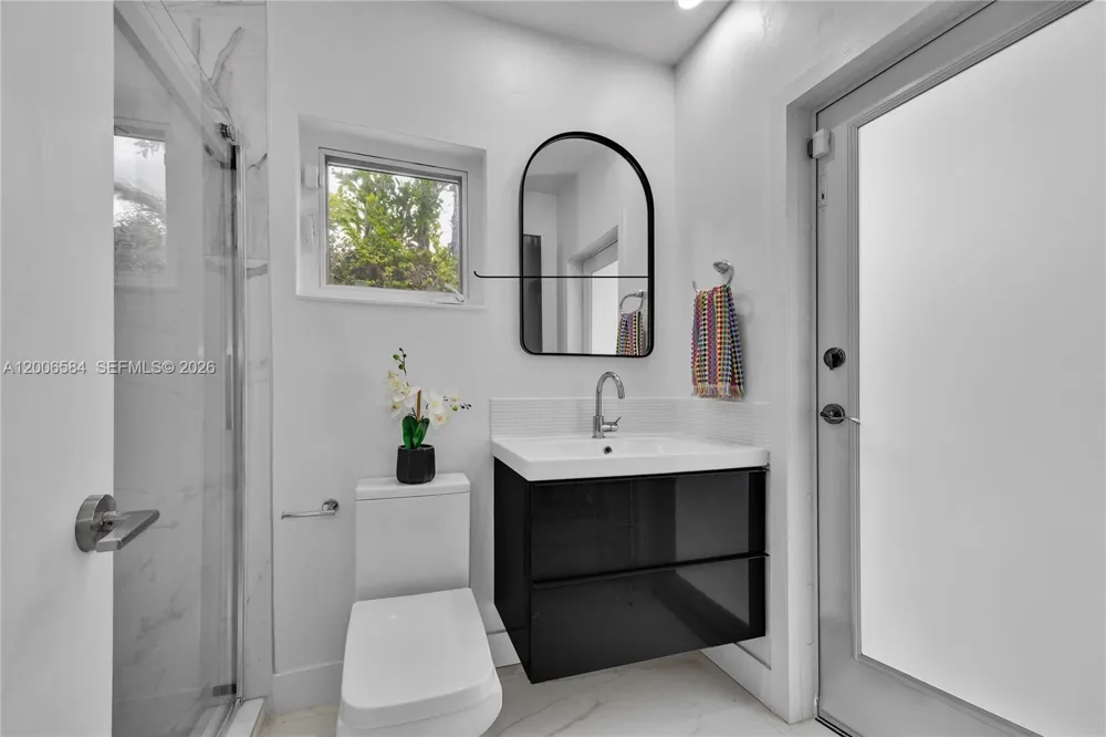 5750 SW 52nd Ter South Miami, FL 33155