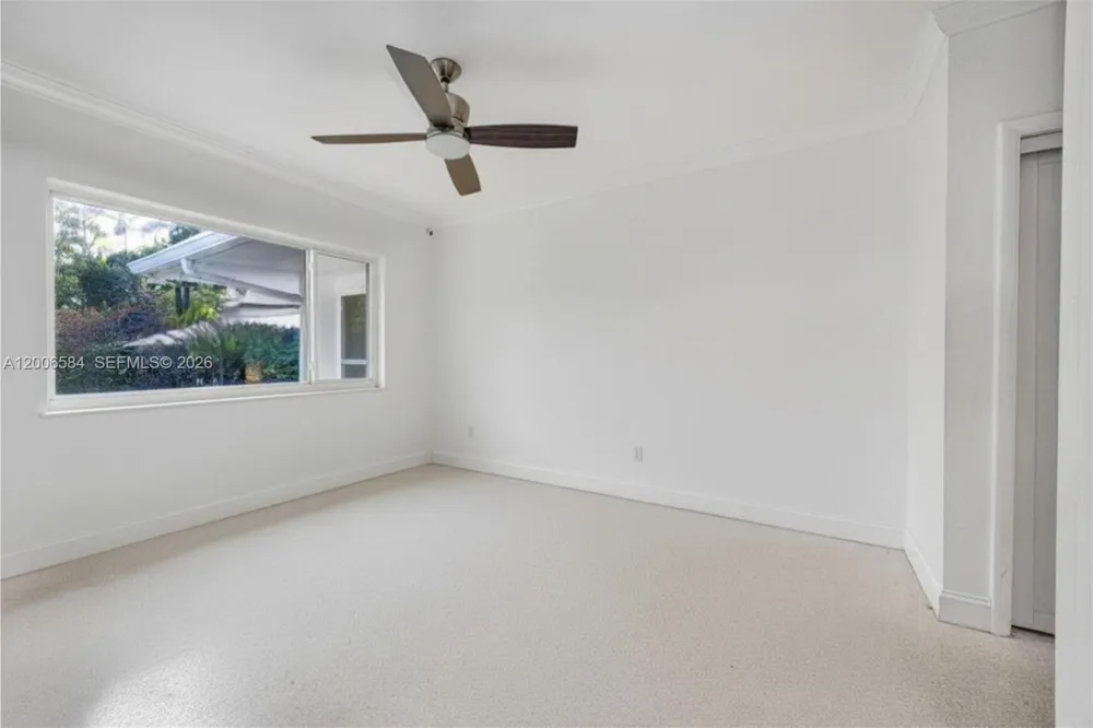 5750 SW 52nd Ter South Miami, FL 33155