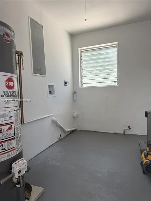 7170 Custer St Hollywood, FL 33024