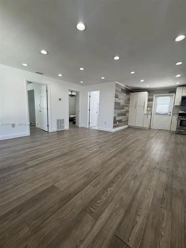 7170 Custer St Hollywood, FL 33024