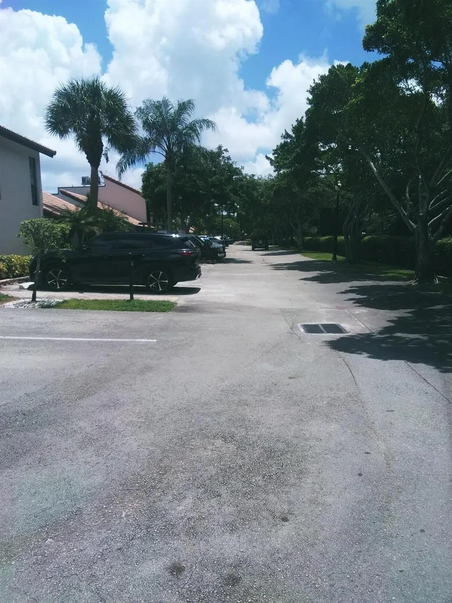 9727 New River Canal Road #629 Plantation, FL 33324