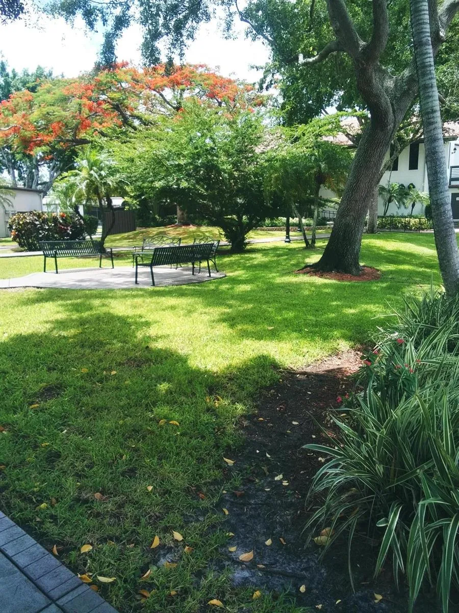 9727 New River Canal Road #629 Plantation, FL 33324