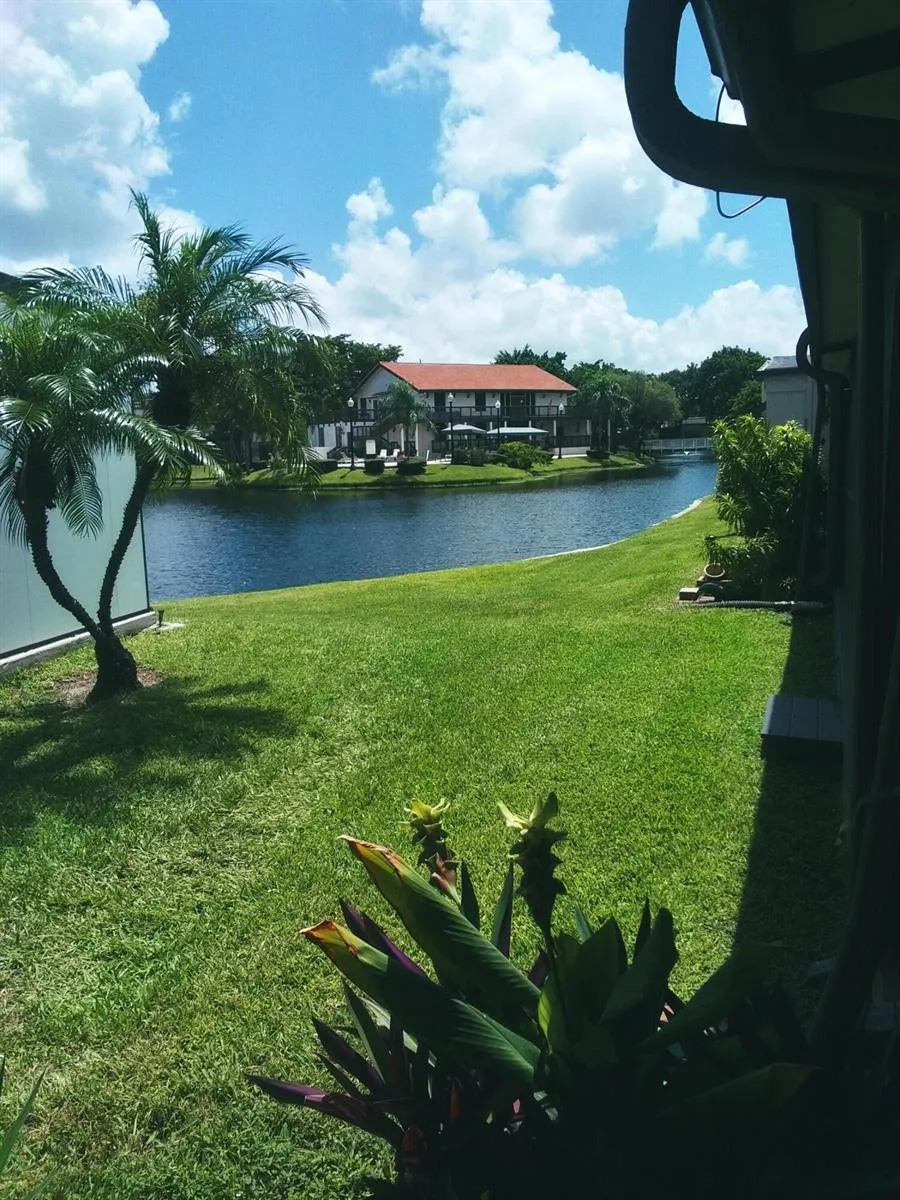9727 New River Canal Road #629 Plantation, FL 33324
