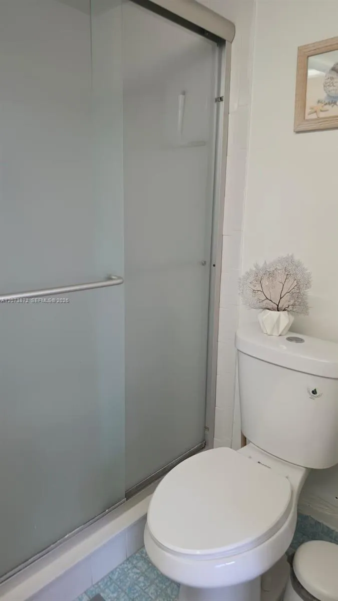 8000 Sunrise Lakes Dr #309 Sunrise, FL 33322