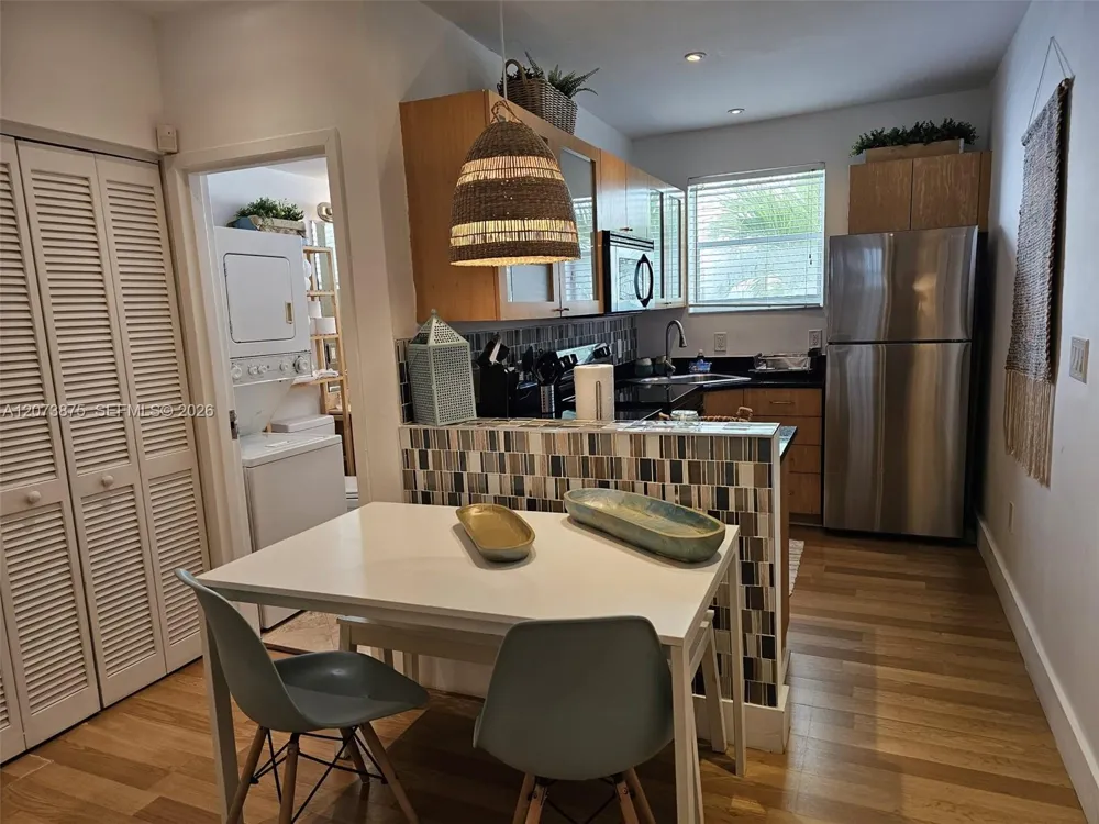 751 Collins Ave #1 Miami Beach, FL 33139