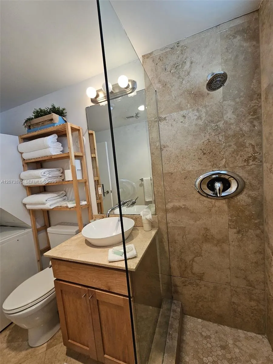 751 Collins Ave #1 Miami Beach, FL 33139