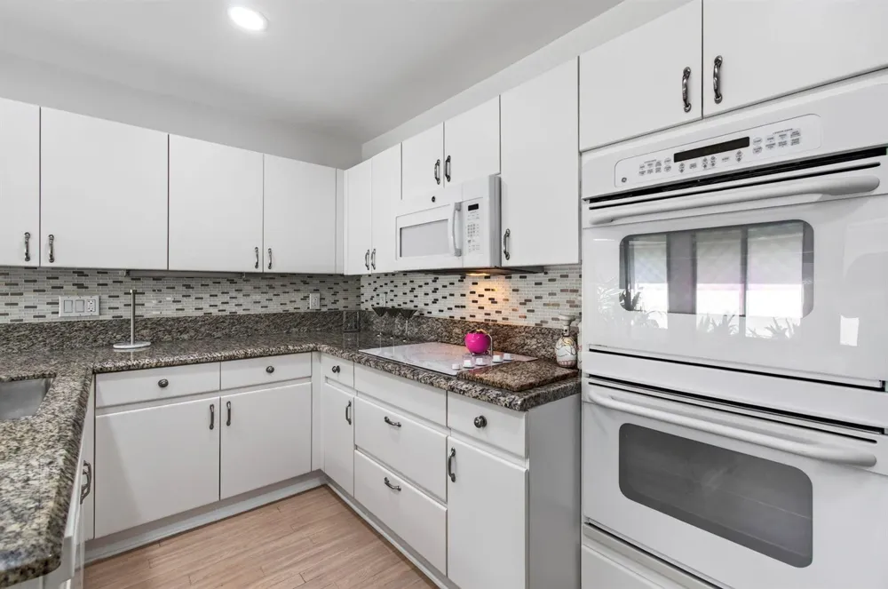 15441 Strathearn Drive Delray Beach, FL 33446