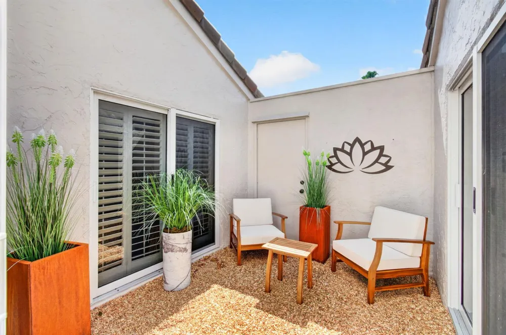 15441 Strathearn Drive Delray Beach, FL 33446