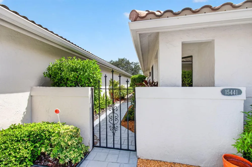 15441 Strathearn Drive Delray Beach, FL 33446