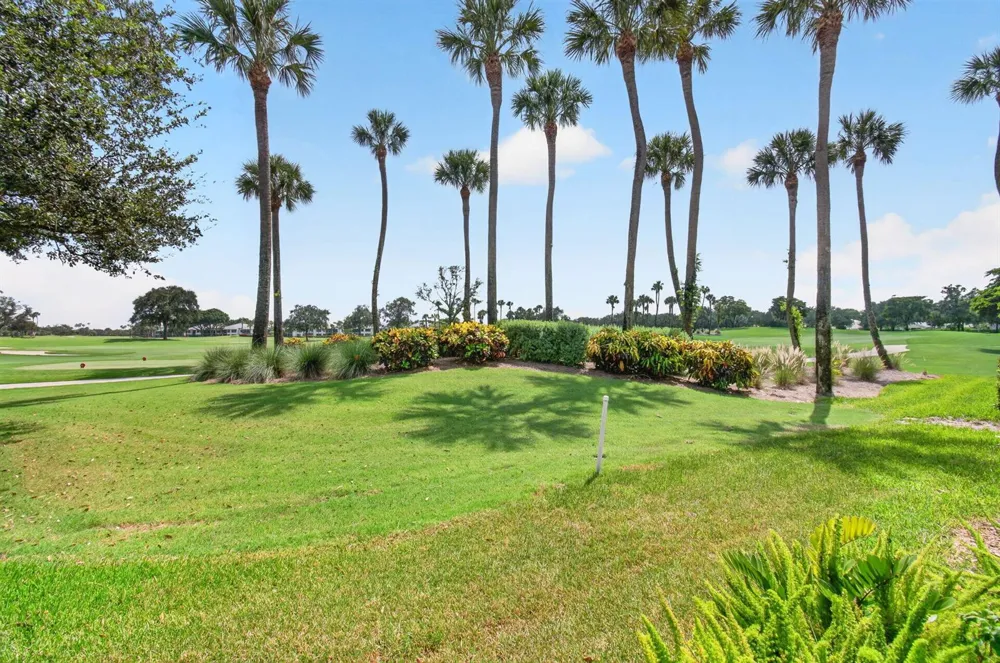 15441 Strathearn Drive Delray Beach, FL 33446