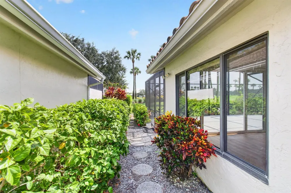 15441 Strathearn Drive Delray Beach, FL 33446