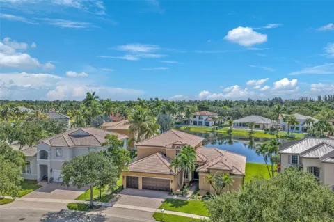 3521 SW 146th Ter