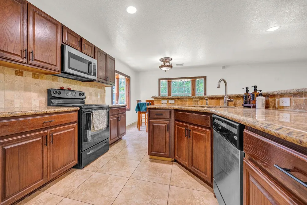 14281 79th Court Loxahatchee, FL 33470