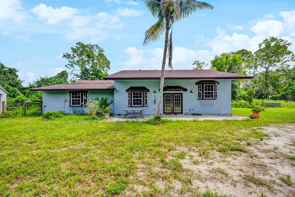 14281 79th Court Loxahatchee, FL 33470